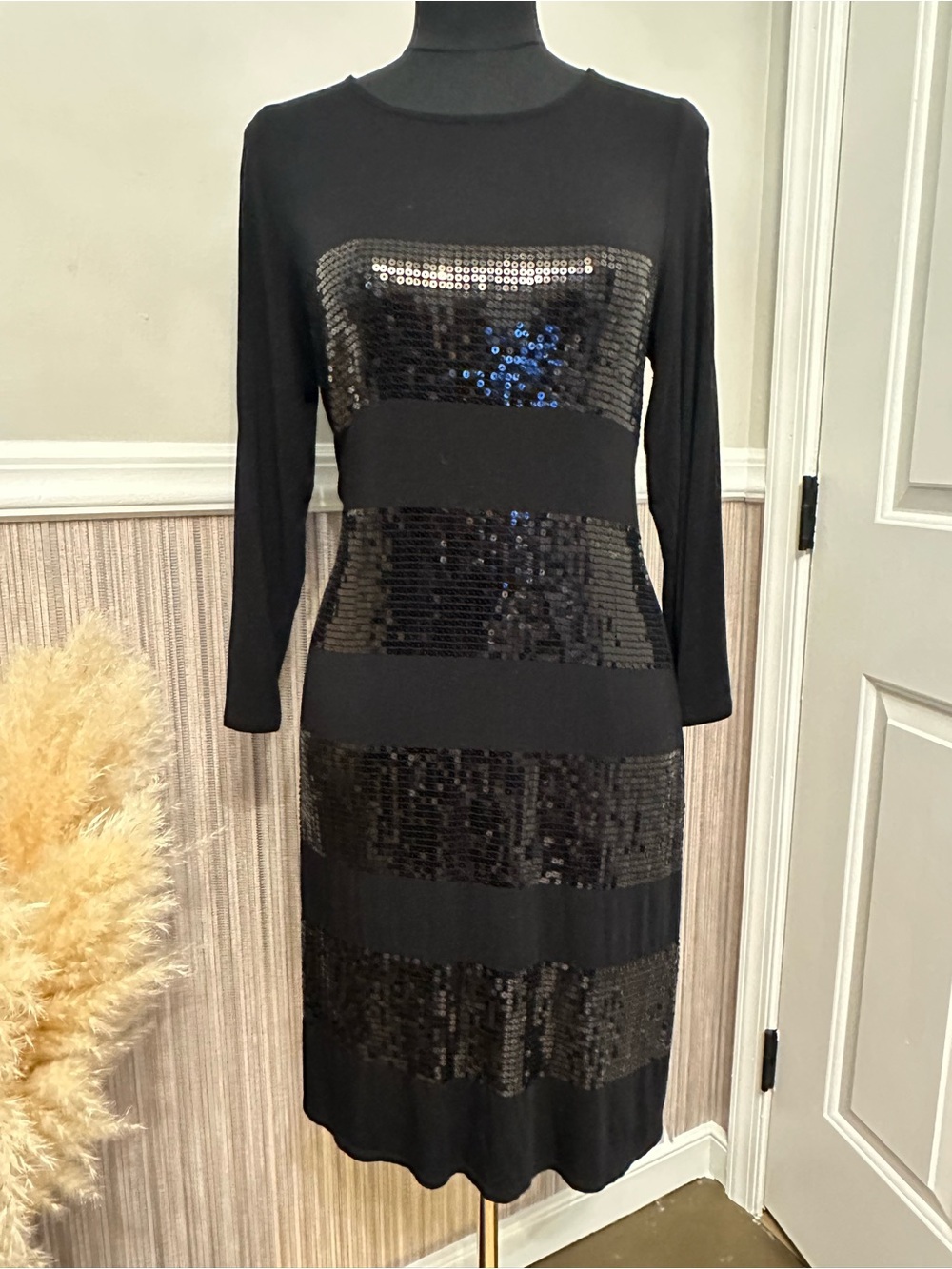 Tommy Bahama Black Sequin Jersey Dress M Long Sleeve Stretch Holiday Party